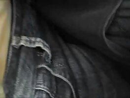 Turbaned i ett ganska tomt hus som homemade sexfilm gör porr